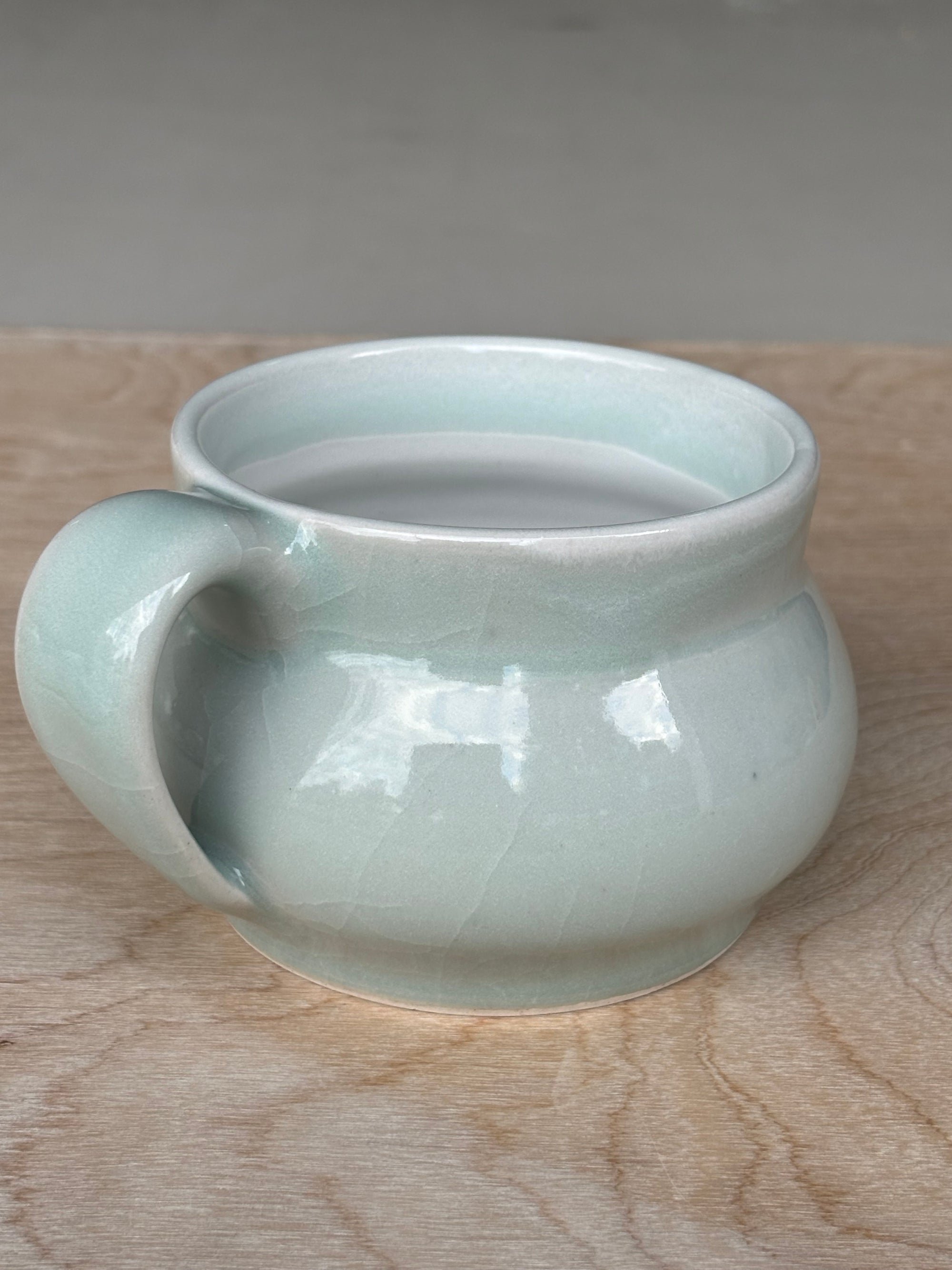 Light Blue and Creamy Crackle