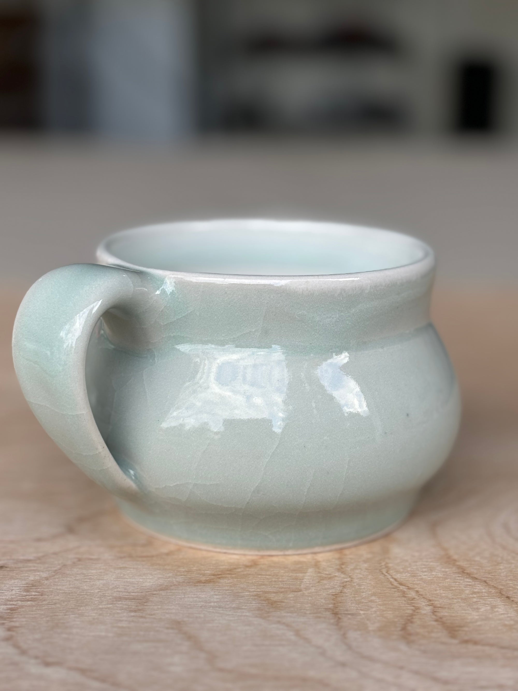 Light Blue and Creamy Crackle