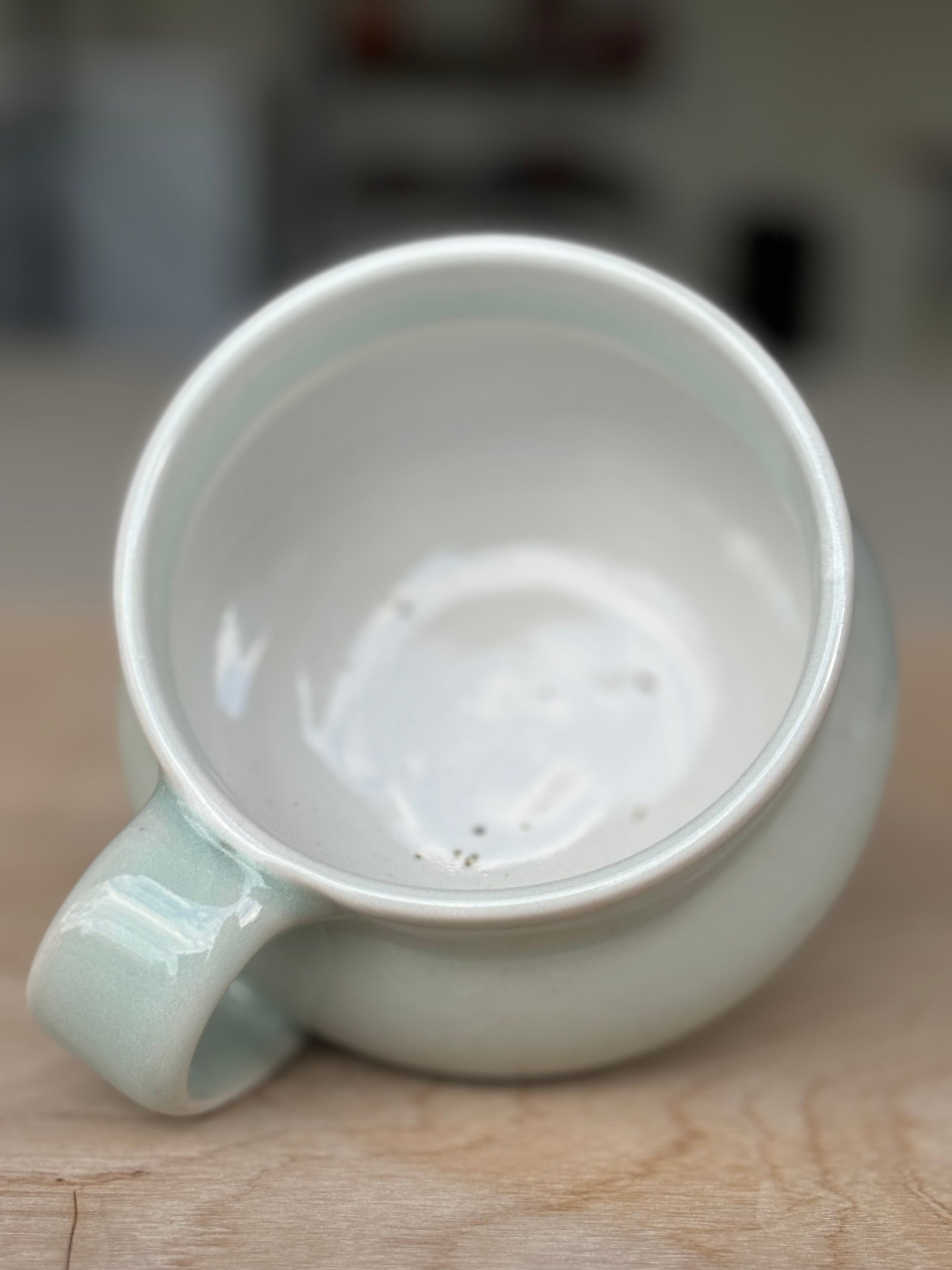 Light Blue and Creamy Crackle